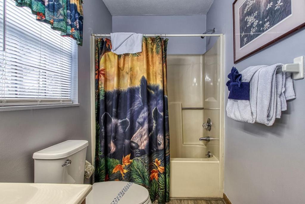 Adalynn'S Mountain Retreat-Hot Tub, 1089 Of Free Tickets For Each Paid Day, Dollywood And More! Pigeon Forge Dış mekan fotoğraf