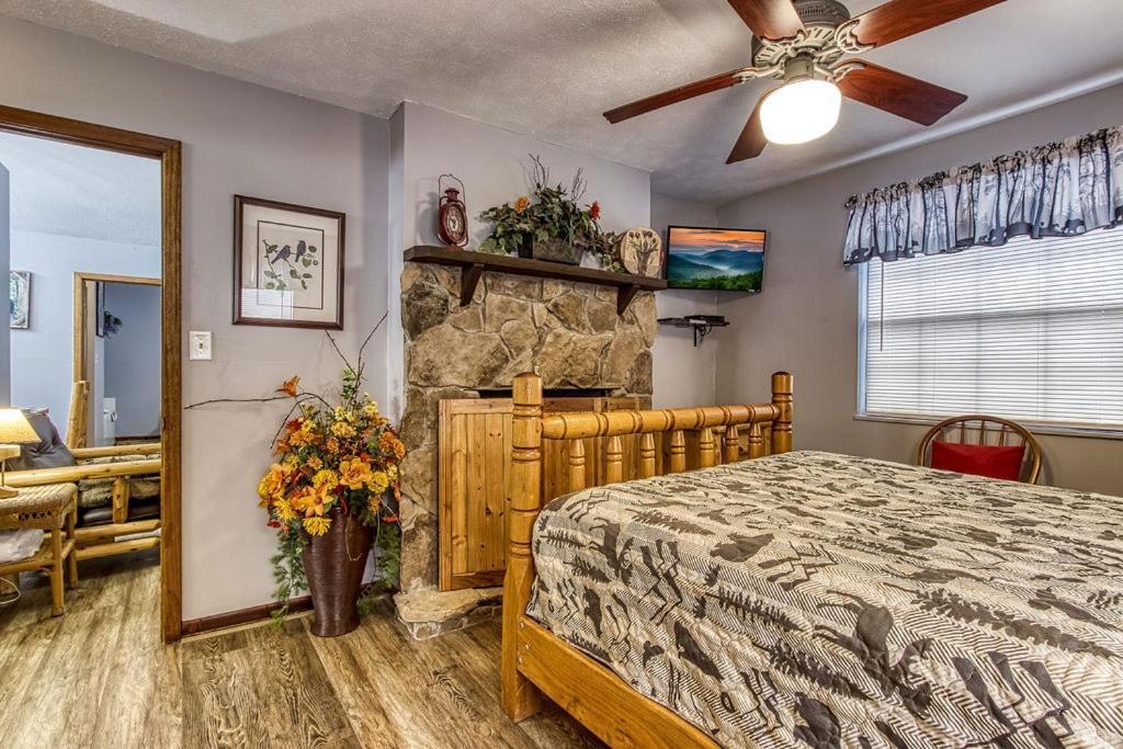 Adalynn'S Mountain Retreat-Hot Tub, 1089 Of Free Tickets For Each Paid Day, Dollywood And More! Pigeon Forge Dış mekan fotoğraf